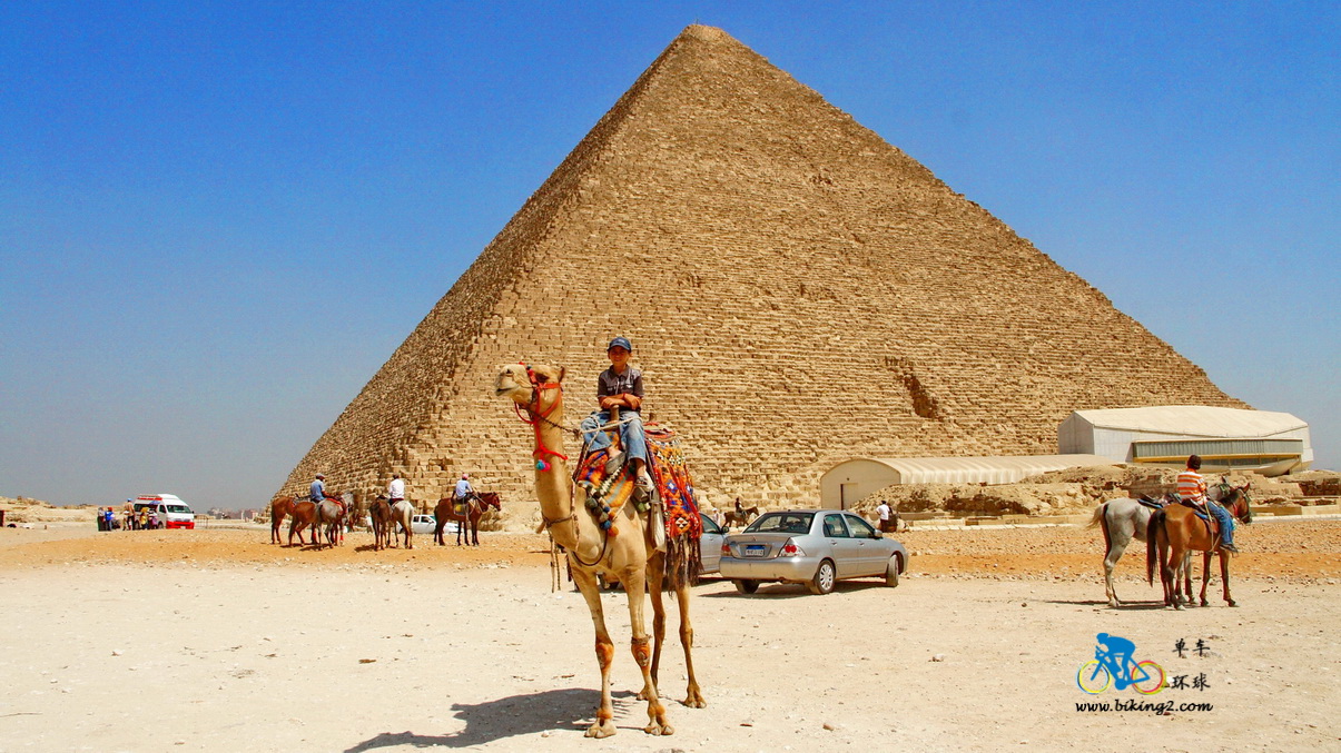 骑在埃及-胡夫金字塔-风彦疯语-杜风彦