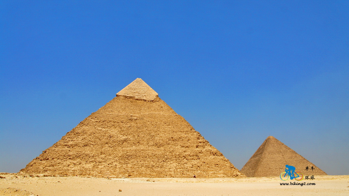 骑在埃及-胡夫金字塔-风彦疯语-杜风彦