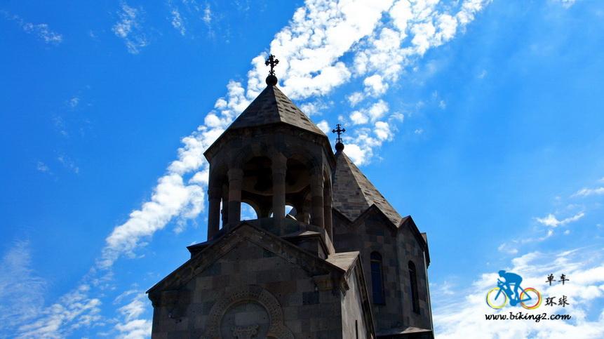骑在亚美尼亚-教堂风情-风彦疯语-杜风彦